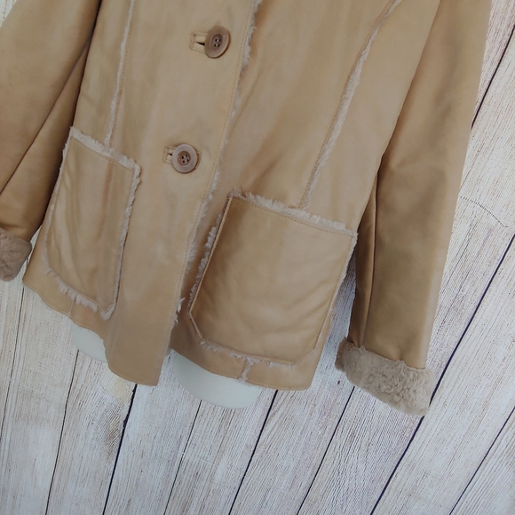 Y2K Guess Camel colored pennylane leather coat Sherpa lined button closure - Picture 6 of 10